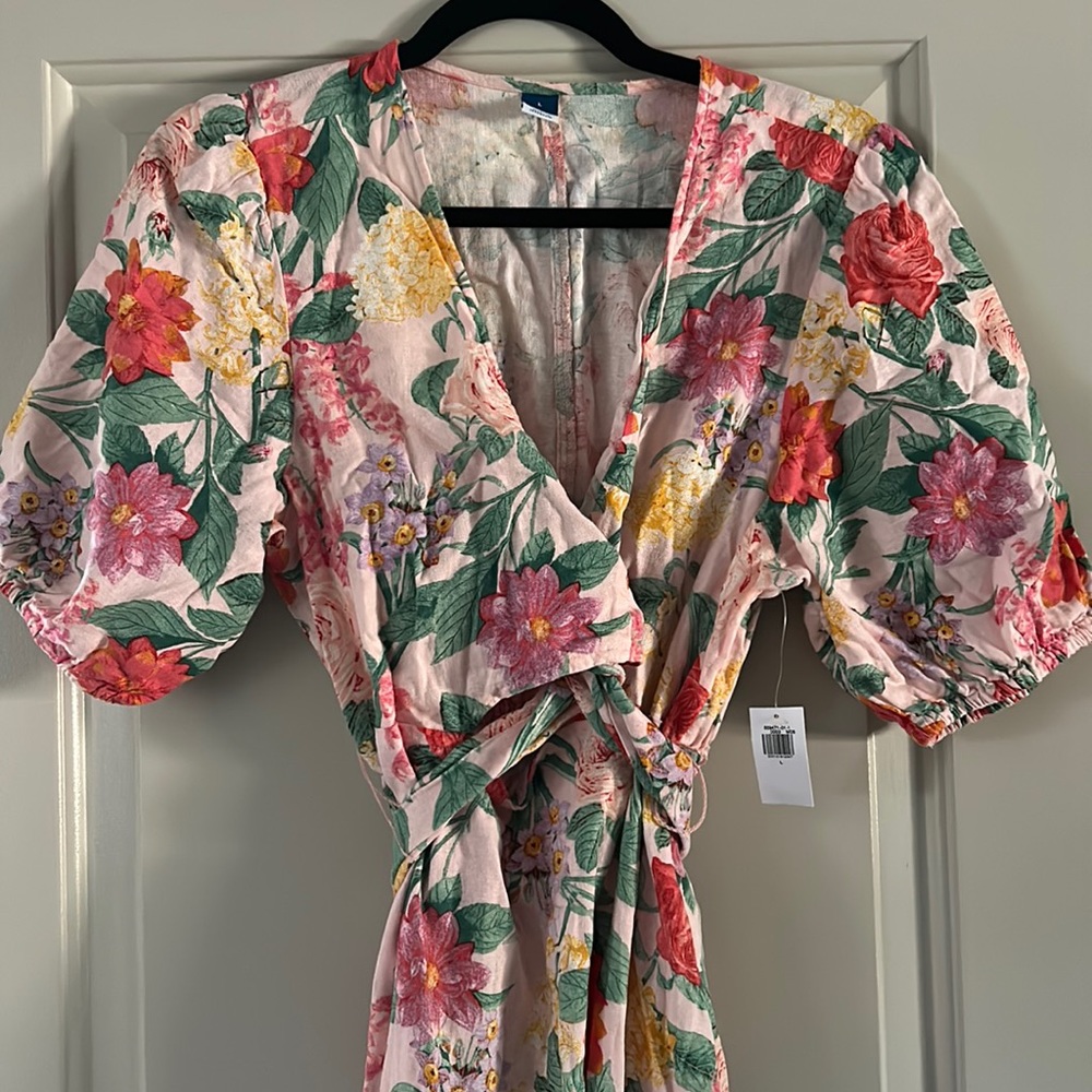 Old Navy maxi dress with front wrap *new - never worn*